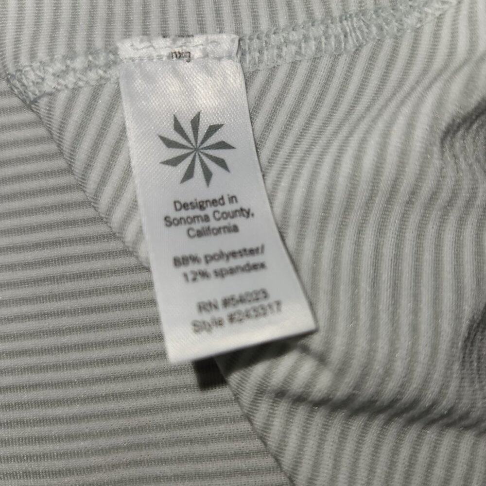 Athleta Active Longsleeve Striped Top || XS || EUC - Picture 7 of 11
